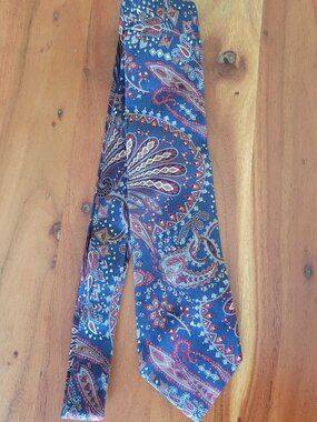 Chanel 100% Silk Tie Paisley Print Blue Burgundy Made in Italy Preppy Luxury